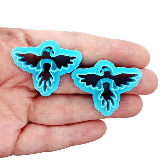 Flying parrot shaped clay cutters, set of 2