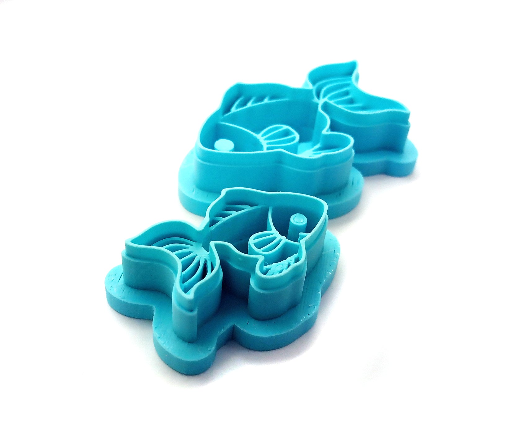 Alternate view of 2 goldfish clay cutters.