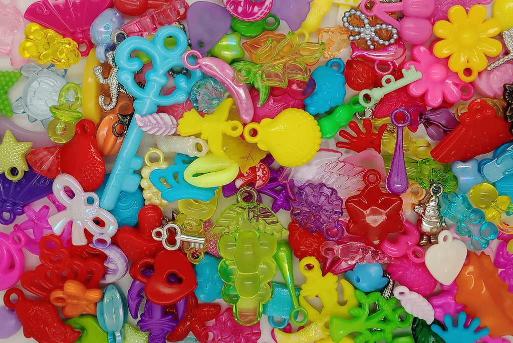 Acrylic Alphabet Charms | Plastic Initial Charm | Name Jewelry & Accessory  Making (Colorful Mix / 70pcs)