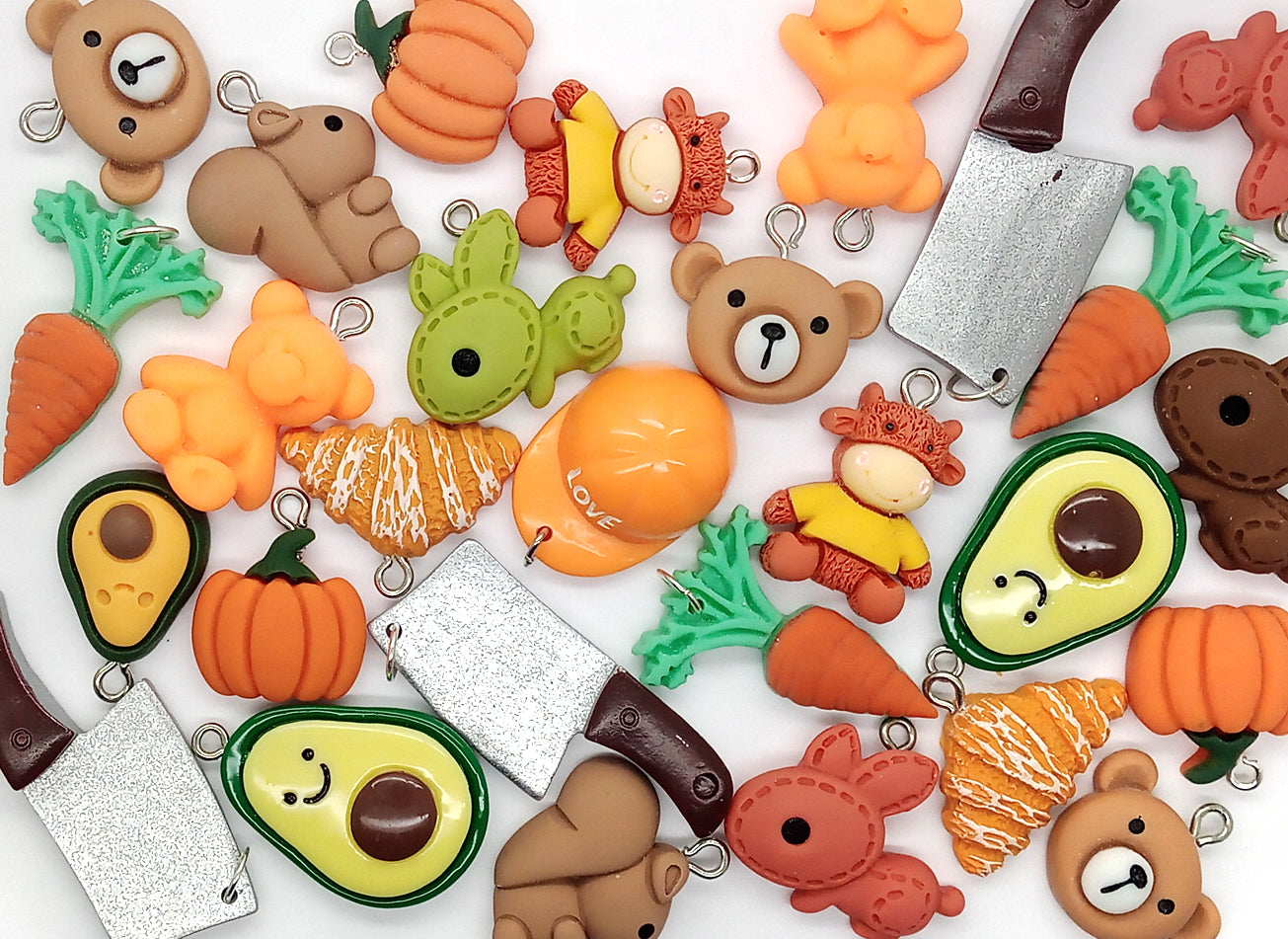 Charm Mix in Fall Colors: Bears, Squirrels & Pumpkins