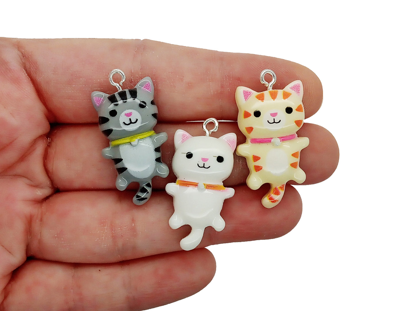 Adorable Cat Charms, 6 pieces in Mixed Colors