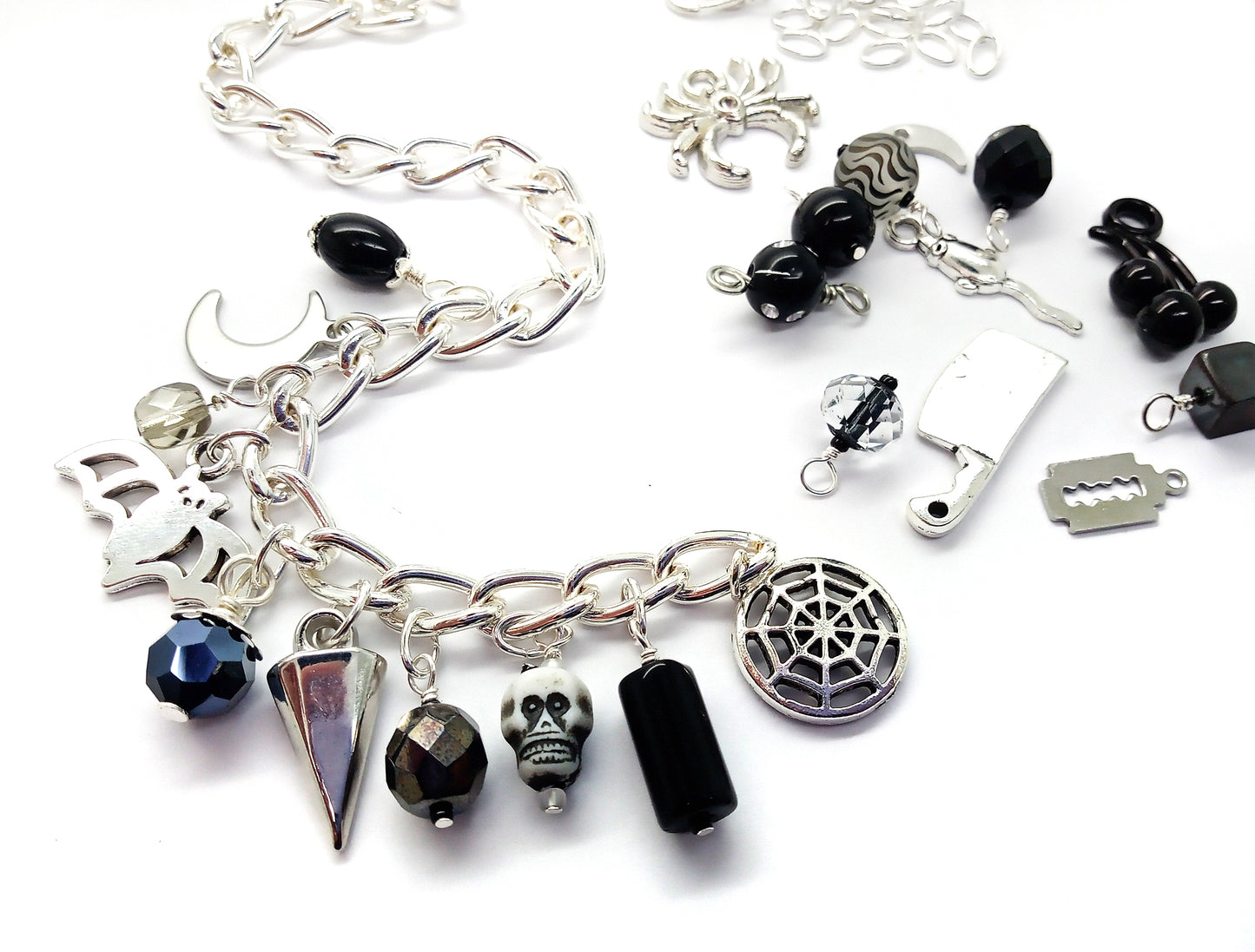 Halloween Charm Bracelet Kit: Skull and Bats